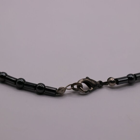 Men's 16" Round and Cylindrical Hematite Beaded Necklace/Choker - Picture 4 of 4